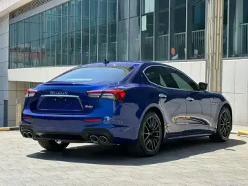 2022 Maserati Ghibli с пробегом 50 000 км