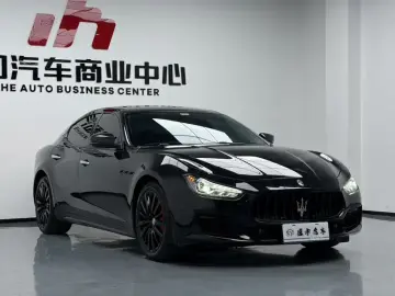 2021 Maserati Ghibli с пробегом 70 000 км