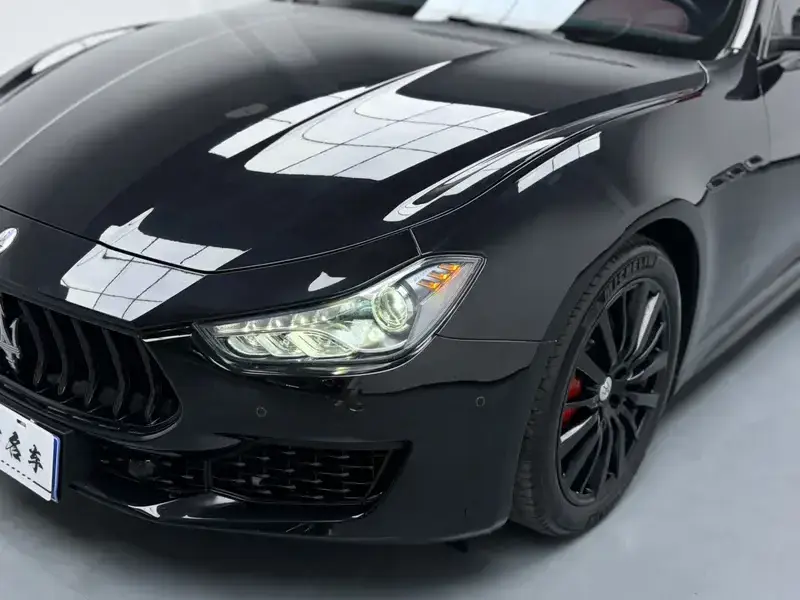 2021 Maserati Ghibli с пробегом 70 000 км