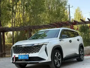 2024 Geely Boyue L с пробегом 40 000 км
