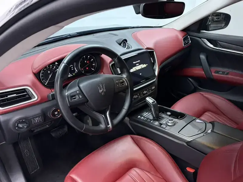 2021 Maserati Ghibli с пробегом 70 000 км