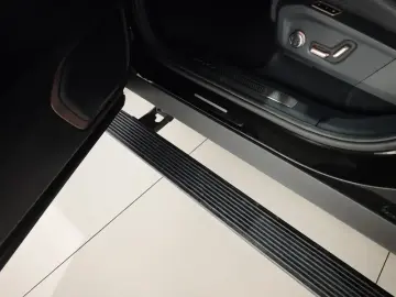 2025 Lynk & Co 900 с пробегом 25 700 км