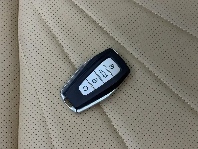 2023 Geely Boyue L с пробегом 38 800 км