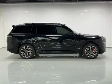 2025 Lynk & Co 900 с пробегом 17 600 км