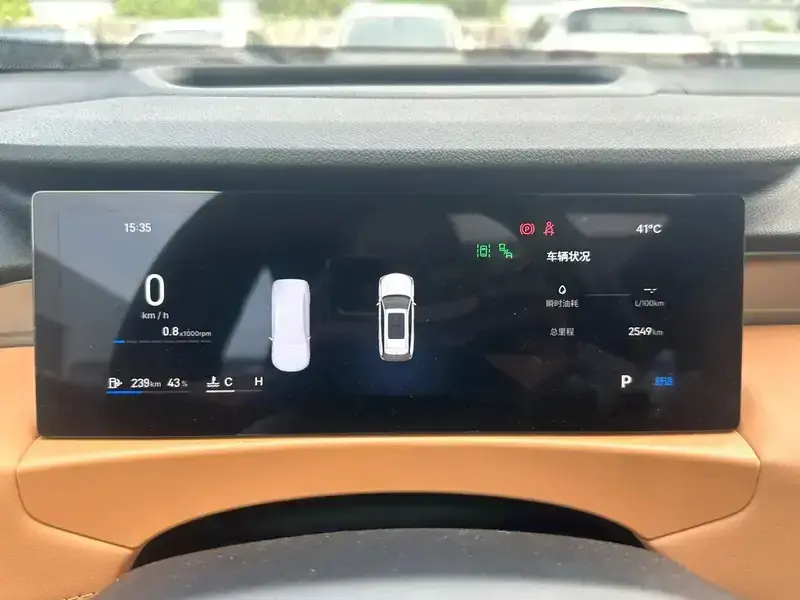 2026 Geely Boyue L с пробегом 2 500 км