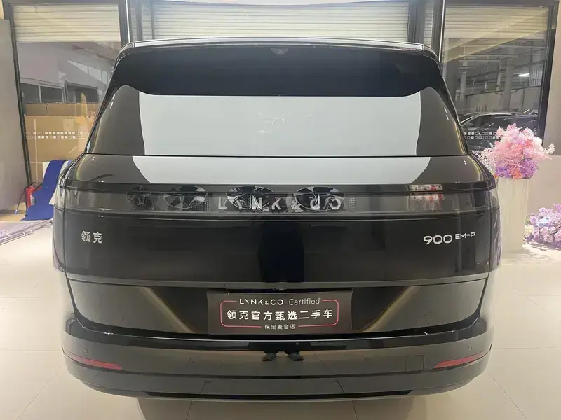 2025 Lynk & Co 900 с пробегом 8 000 км