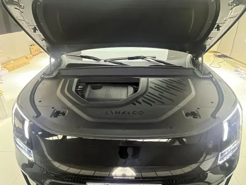 2025 Lynk & Co 900 с пробегом 8 000 км