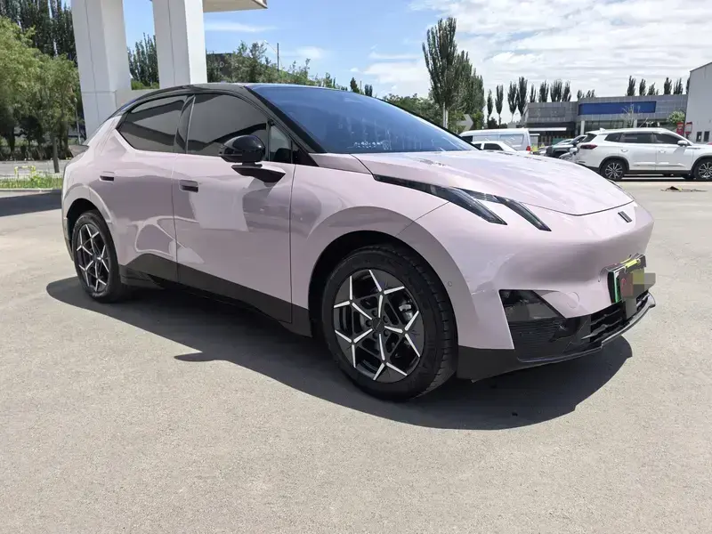 2025 Lynk & Co Z20 с пробегом 6 000 км