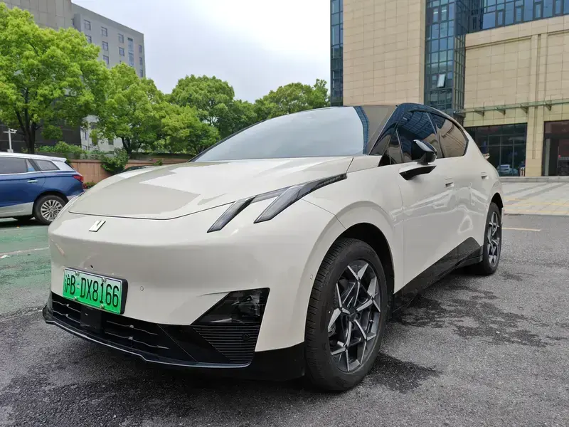 2025 Lynk & Co Z20 с пробегом 11 000 км