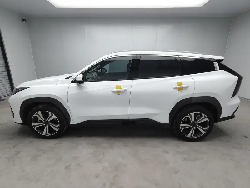 2025 Geely Boyue L с пробегом 2 900 км