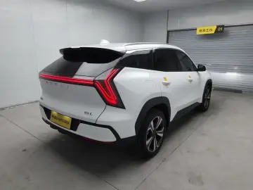 2025 Geely Boyue L с пробегом 2 900 км