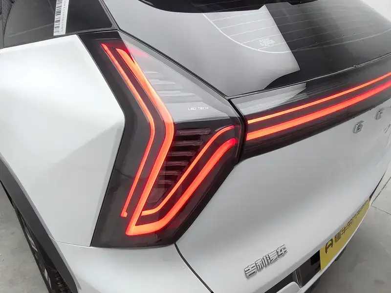 2025 Geely Boyue L с пробегом 2 900 км