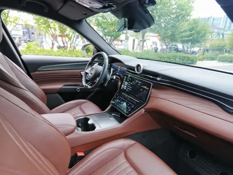 2023 Maserati Grecale с пробегом 42 000 км