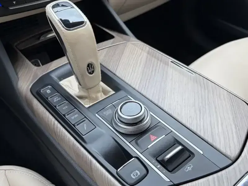 2021 Maserati Levante с пробегом 48 000 км