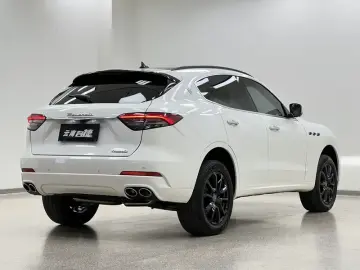 2022 Maserati Levante с пробегом 47 200 км