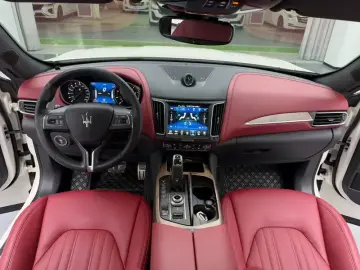 2019 Maserati Levante с пробегом 33 000 км