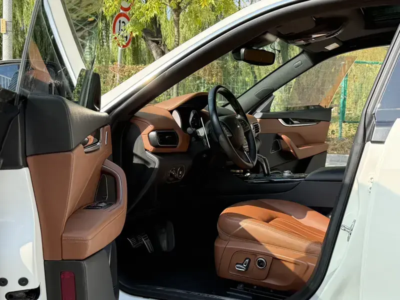 2021 Maserati Levante с пробегом 101 000 км