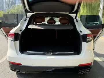 2021 Maserati Levante с пробегом 101 000 км