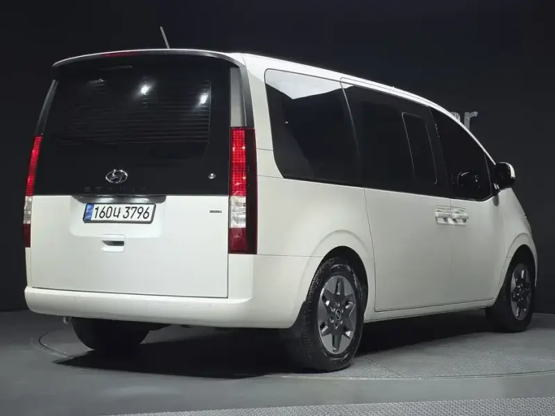 2021 Hyundai Staria с пробегом 83 075 км