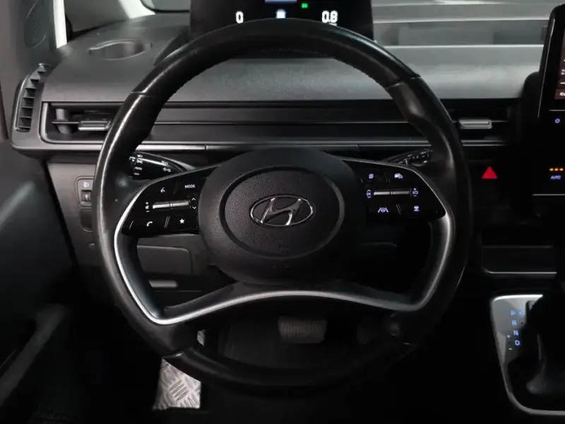 2022 Hyundai Staria с пробегом 74 177 км
