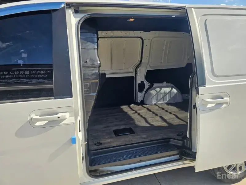 2021 Hyundai Staria с пробегом 75 426 км