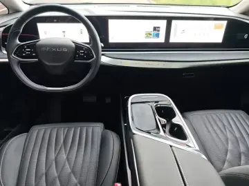 2023 Maxus G90 с пробегом 56 000 км