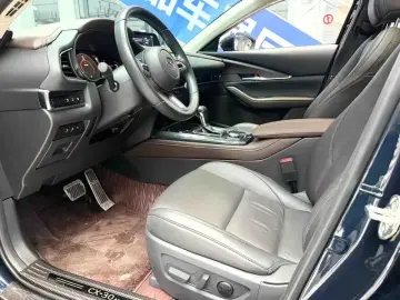 2021 Mazda CX-30 с пробегом 10 000 км