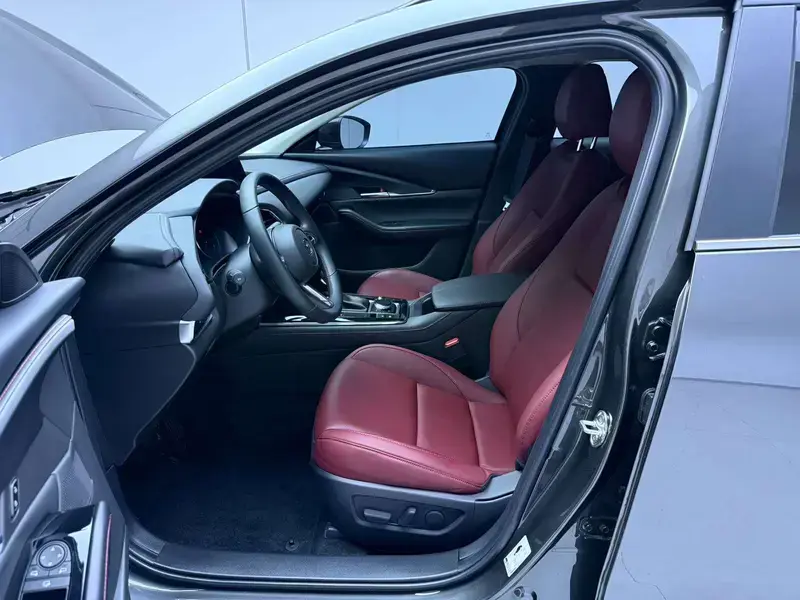 2022 Mazda CX-30 с пробегом 9 000 км
