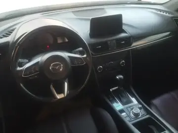 2020 Mazda CX-4 с пробегом 90 000 км