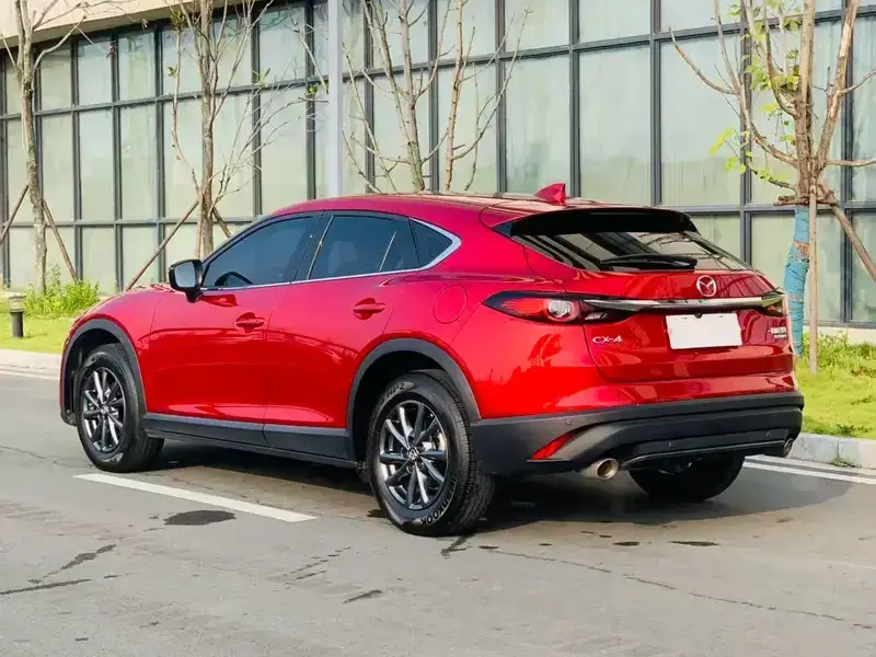 2021 Mazda CX-4 с пробегом 48 000 км