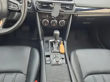 2021 Mazda CX-4 с пробегом 49 000 км