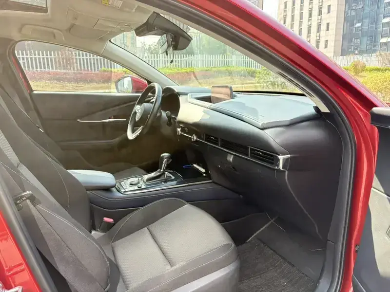 2020 Mazda CX-30 с пробегом 73 000 км