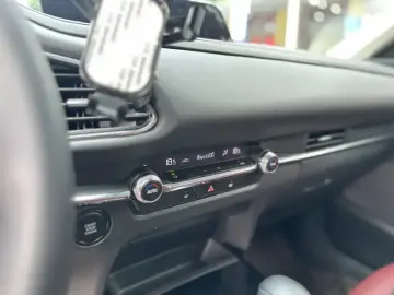 2022 Mazda CX-30 с пробегом 25 000 км