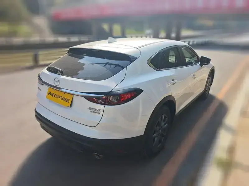 2020 Mazda CX-4 с пробегом 32 000 км