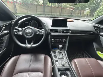 2021 Mazda CX-4 с пробегом 32 300 км
