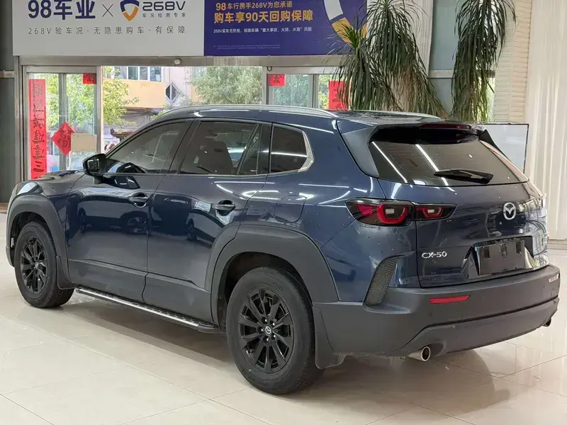 2023 Mazda CX-50 с пробегом 35 000 км