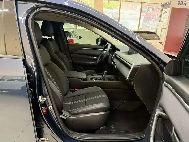 2023 Mazda CX-50 с пробегом 35 000 км
