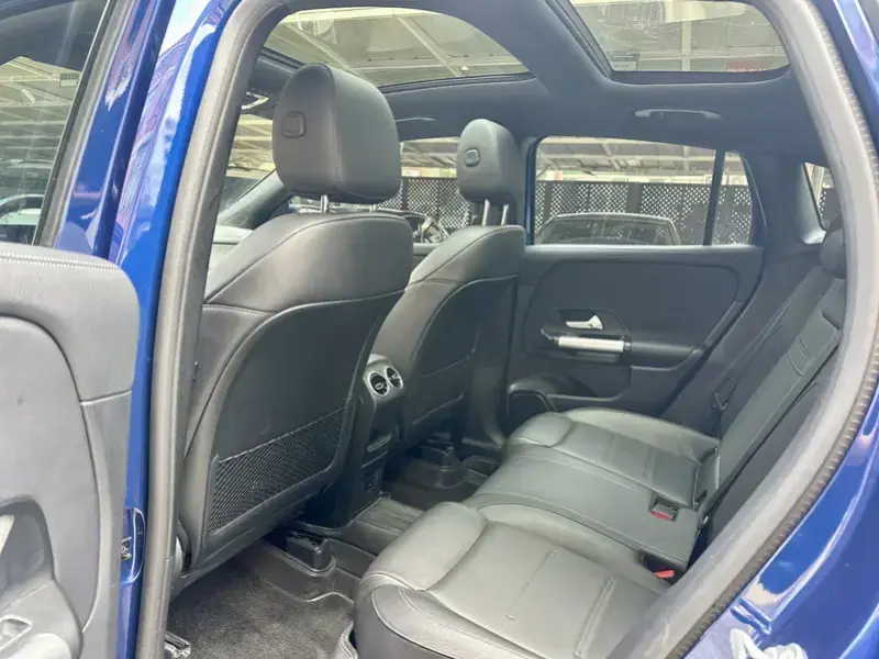 2023 Mercedes-Benz GLA с пробегом 30 000 км