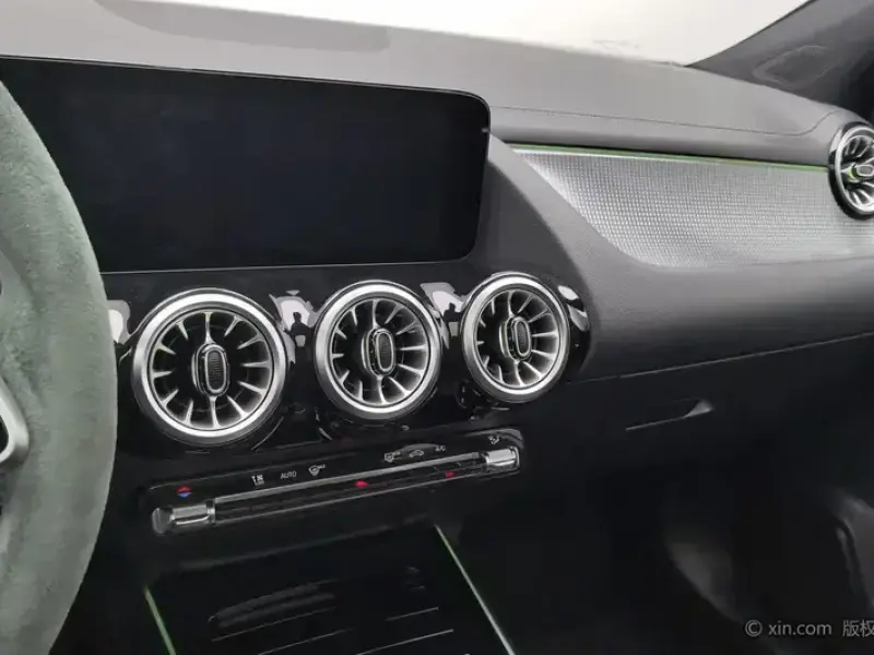 2022 Mercedes-Benz GLA с пробегом 96 500 км