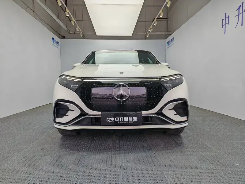 2023 Mercedes-Benz EQS SUV с пробегом 1 500 км