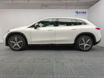 2023 Mercedes-Benz EQS SUV с пробегом 1 500 км