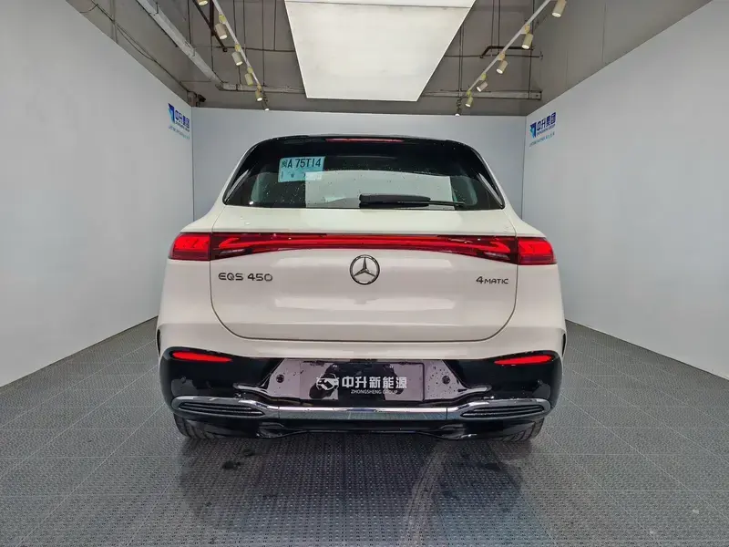 2023 Mercedes-Benz EQS SUV с пробегом 1 500 км
