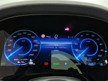 2023 Mercedes-Benz EQS SUV с пробегом 1 500 км