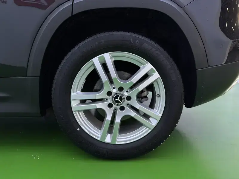 2023 Mercedes-Benz GLB с пробегом 76 000 км