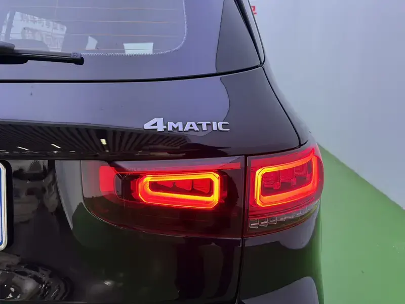 2023 Mercedes-Benz GLB с пробегом 76 000 км
