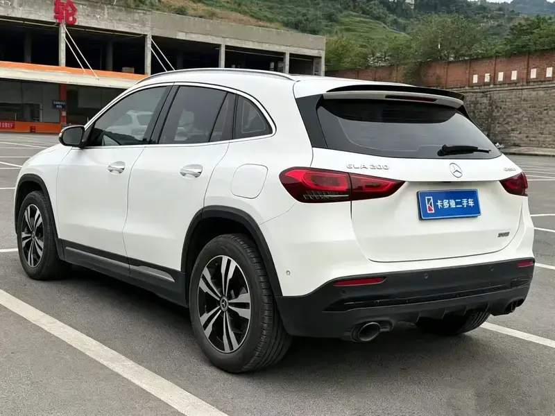 2020 Mercedes-Benz GLA с пробегом 61 000 км