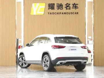 2023 Mercedes-Benz GLA с пробегом 30 400 км