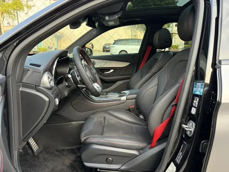2020 Mercedes-Benz GLC AMG с пробегом 90 000 км