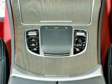 2022 Mercedes-Benz GLC с пробегом 25 500 км