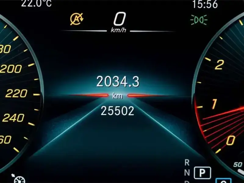 2022 Mercedes-Benz GLC с пробегом 25 500 км